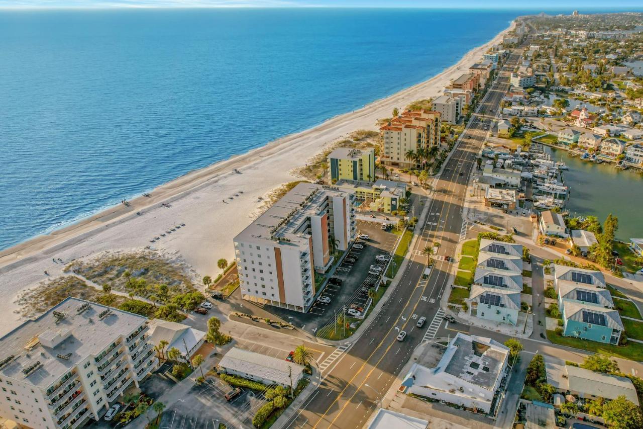 Sea Breeze 705 Lägenhet St. Pete Beach Exteriör bild